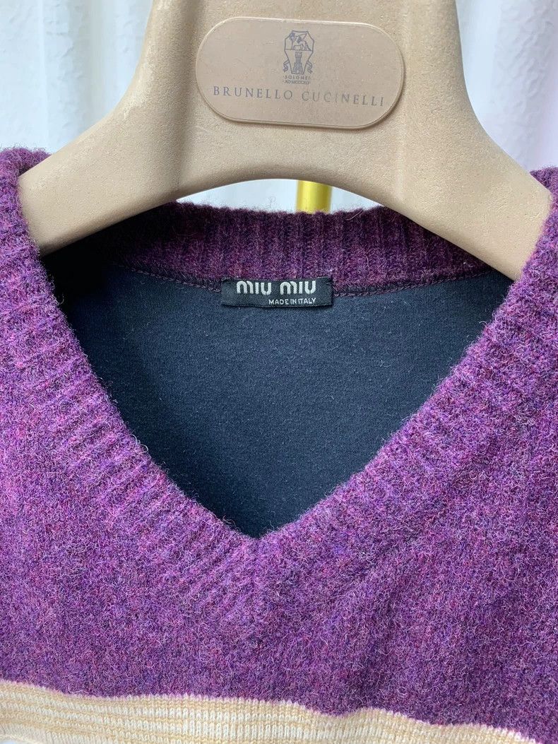 Miu Miu MIU MIU V-neck purple mixed material fashion sweater Size US L / EU 52-54 / 3 - 3 Thumbnail