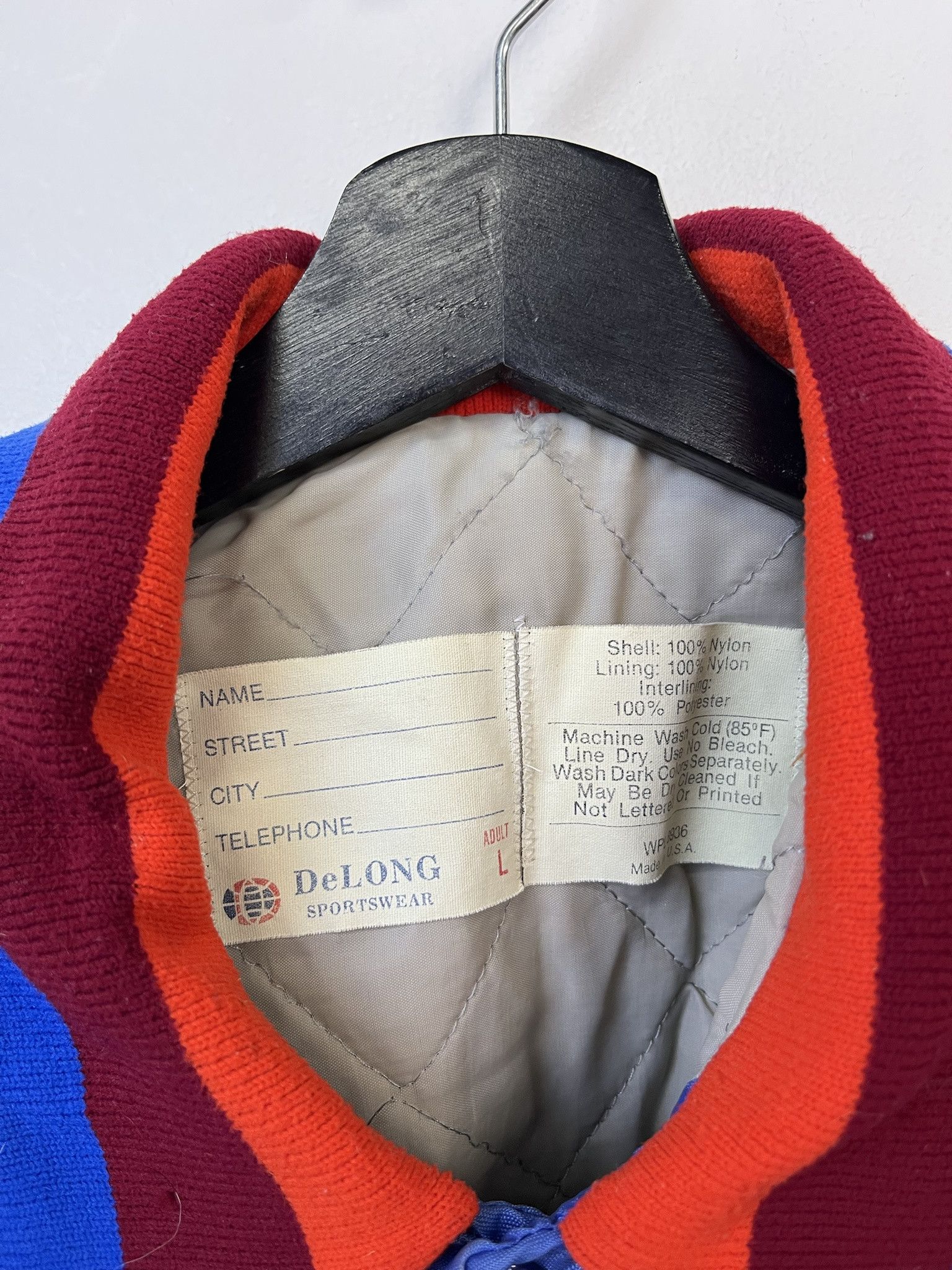 Vintage Vintage Jacket 1990s Quilted Polyester Padded Lined Snap jacket Size L Size US L / EU 52-54 / 3 - 2 Thumbnail