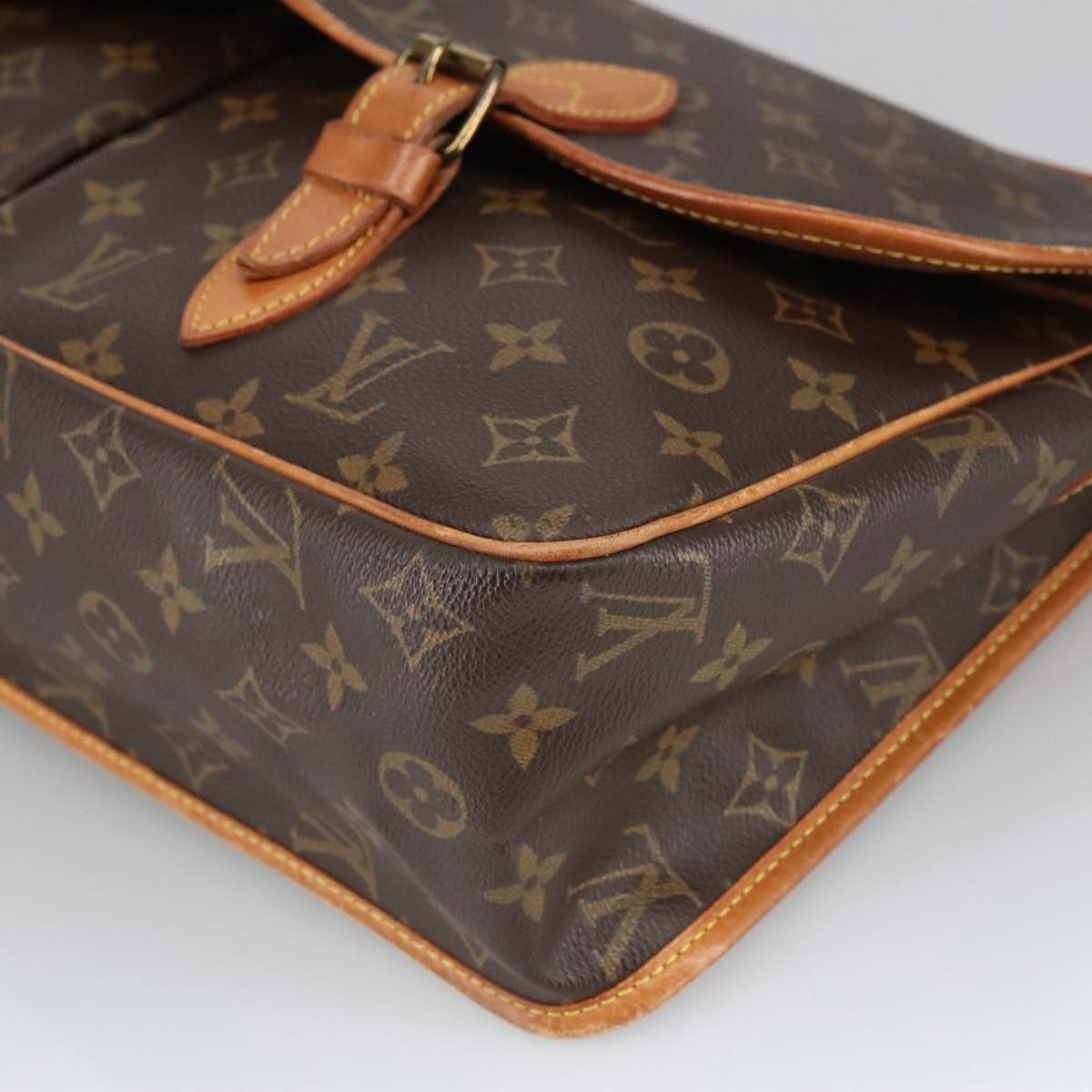 Louis Vuitton Gibecière Brown Canvas Shoulder Bag (Pre-Owned) Size ONE SIZE - 9 Thumbnail