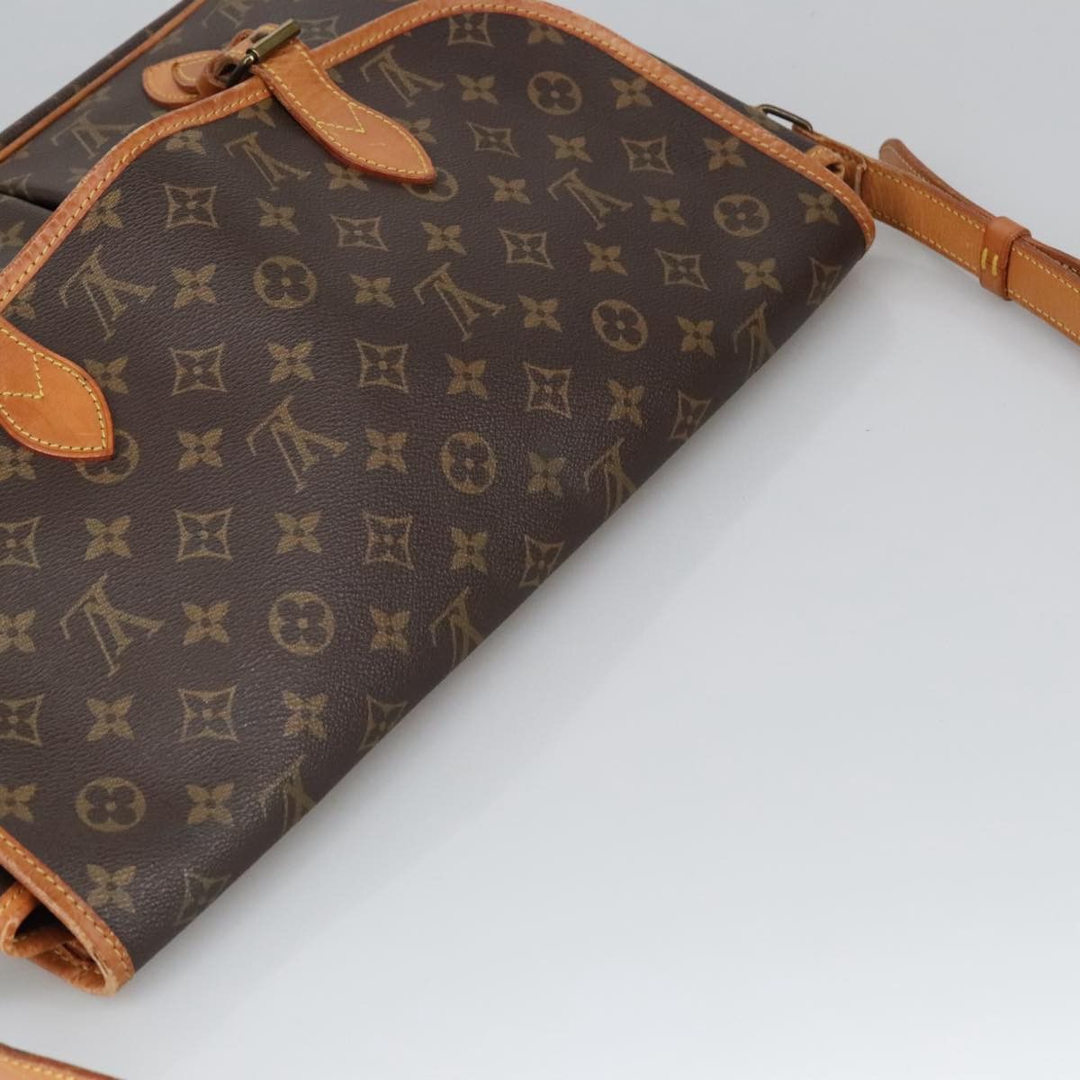 Louis Vuitton Gibecière Brown Canvas Shoulder Bag (Pre-Owned) Size ONE SIZE - 5 Thumbnail