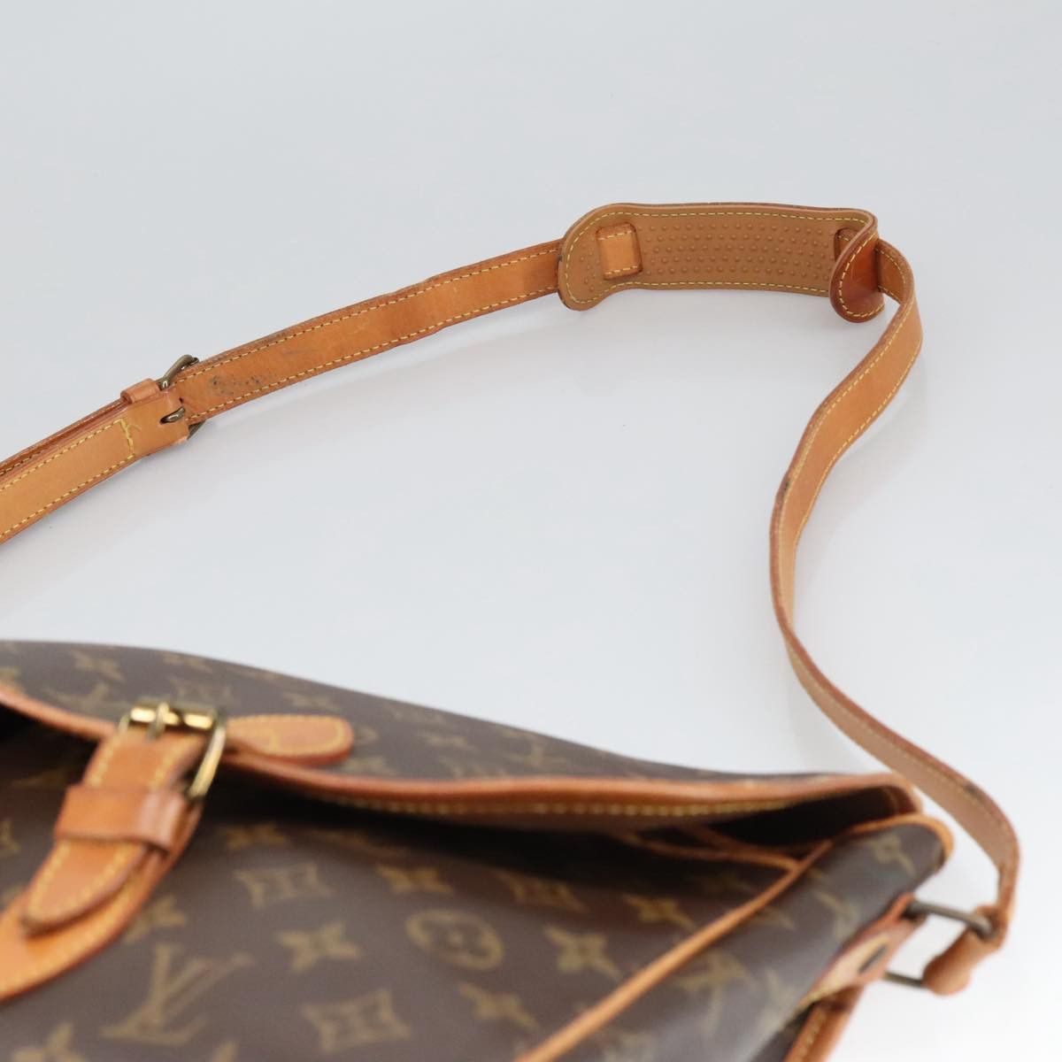 Louis Vuitton Gibecière Brown Canvas Shoulder Bag (Pre-Owned) Size ONE SIZE - 7 Thumbnail