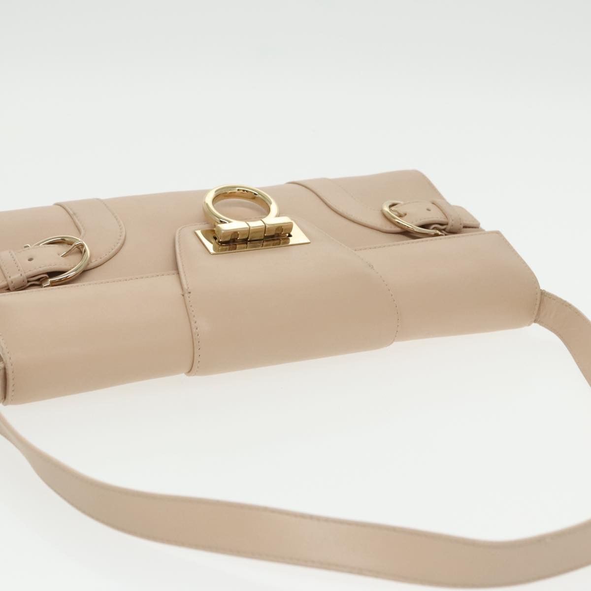 Salvatore Ferragamo Gancini Beige Leather Shoulder Bag (Pre-Owned) Size ONE SIZE - 18 Thumbnail