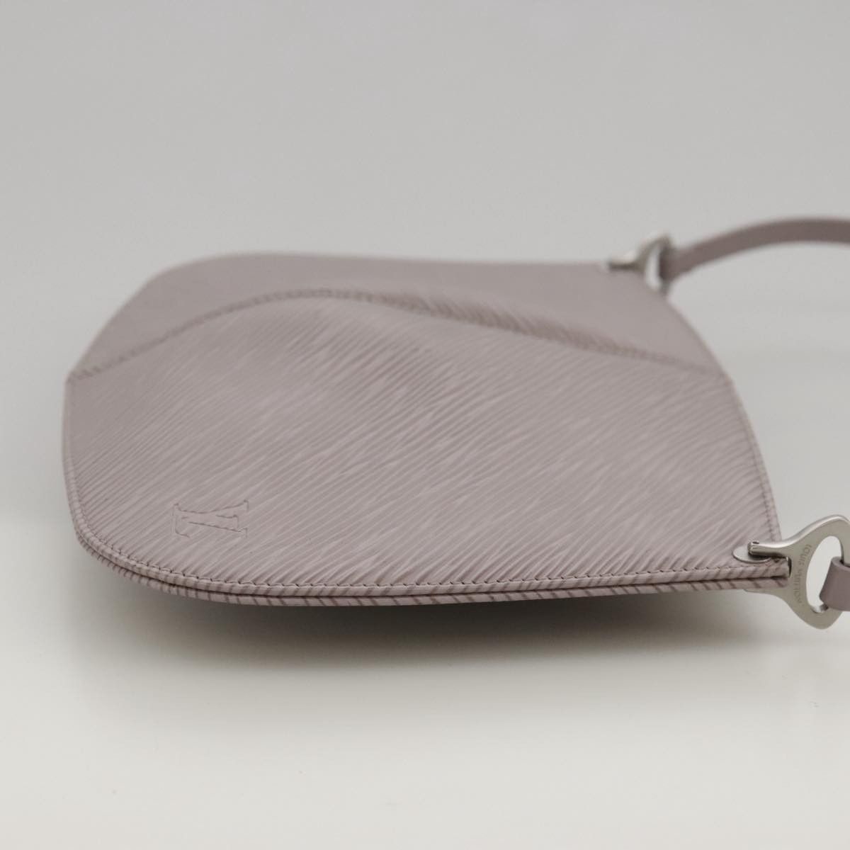 Louis Vuitton Demi Lune Grey Leather Clutch Bag (Pre-Owned) Size ONE SIZE - 4 Thumbnail