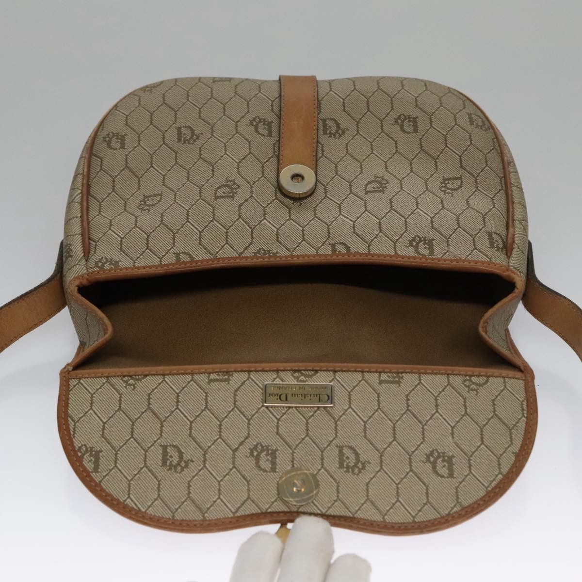Dior Honeycomb Beige Canvas Shoulder Bag (Pre-Owned) Size ONE SIZE - 18 Thumbnail