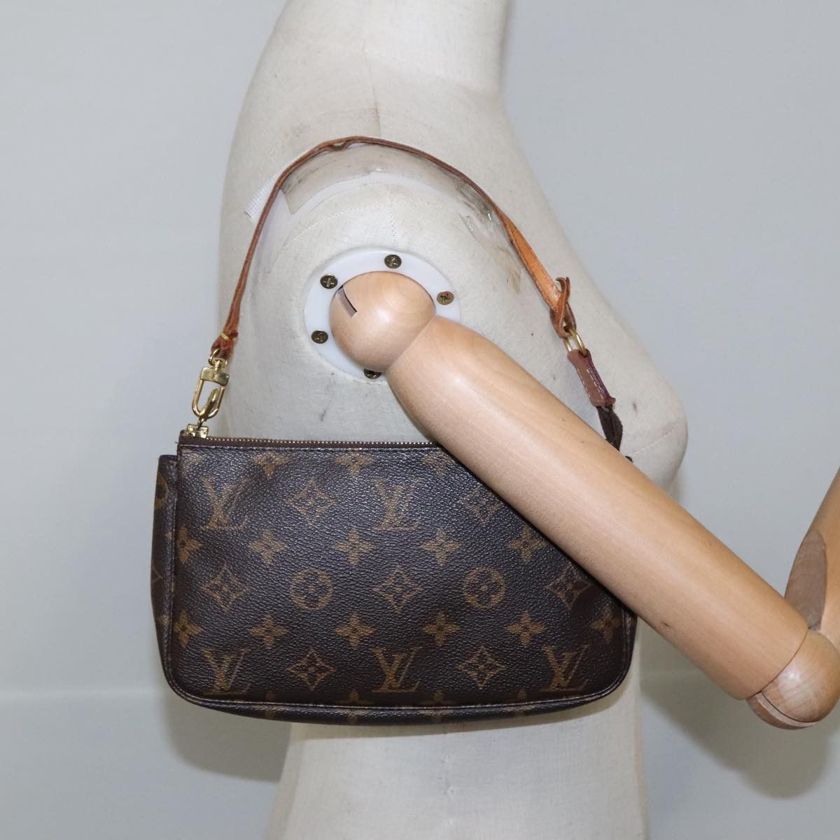Louis Vuitton Pochette Accessoire Brown Canvas Clutch Bag (Pre-Owned) Size ONE SIZE - 20 Thumbnail