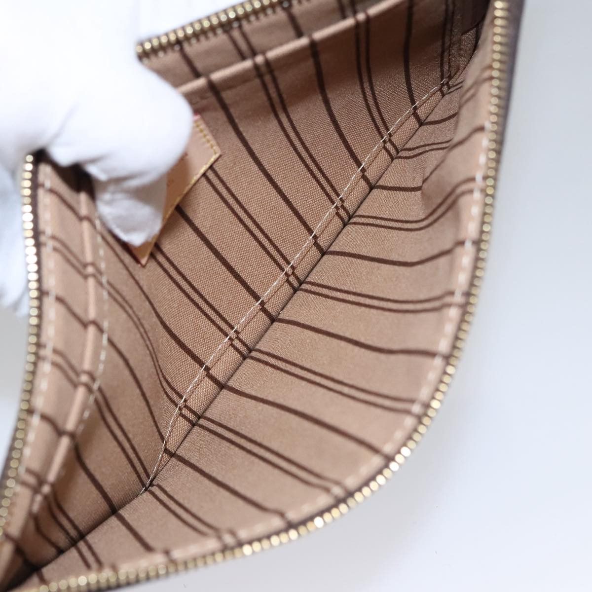 Louis Vuitton Neverfull Brown Canvas Clutch Bag (Pre-Owned) Size ONE SIZE - 12 Thumbnail