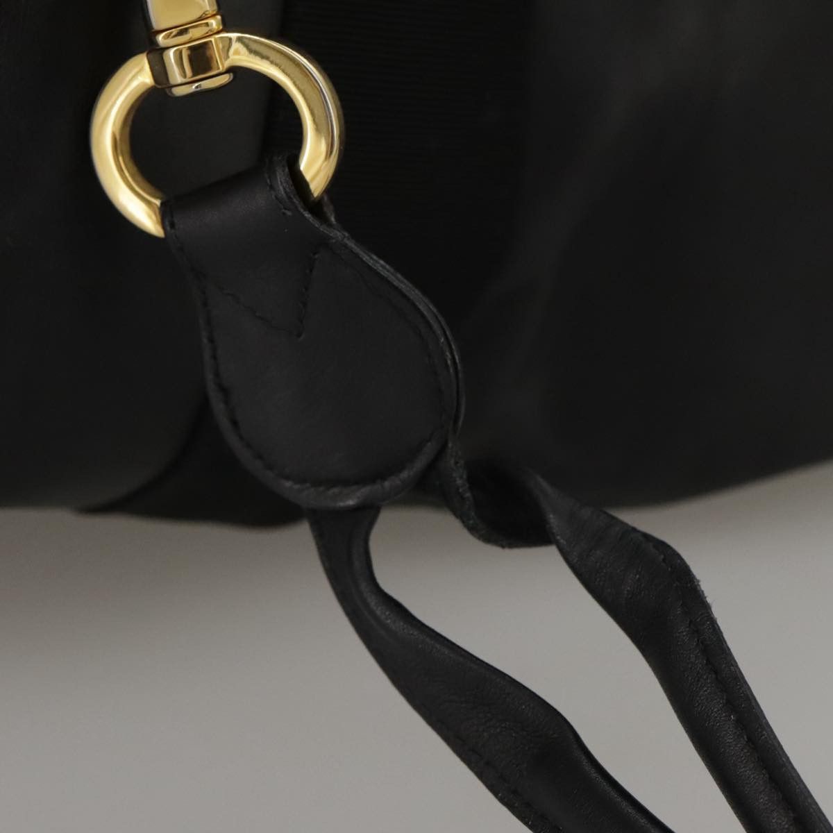 Salvatore Ferragamo Vara Black Leather Shoulder Bag (Pre-Owned) Size ONE SIZE - 12 Thumbnail