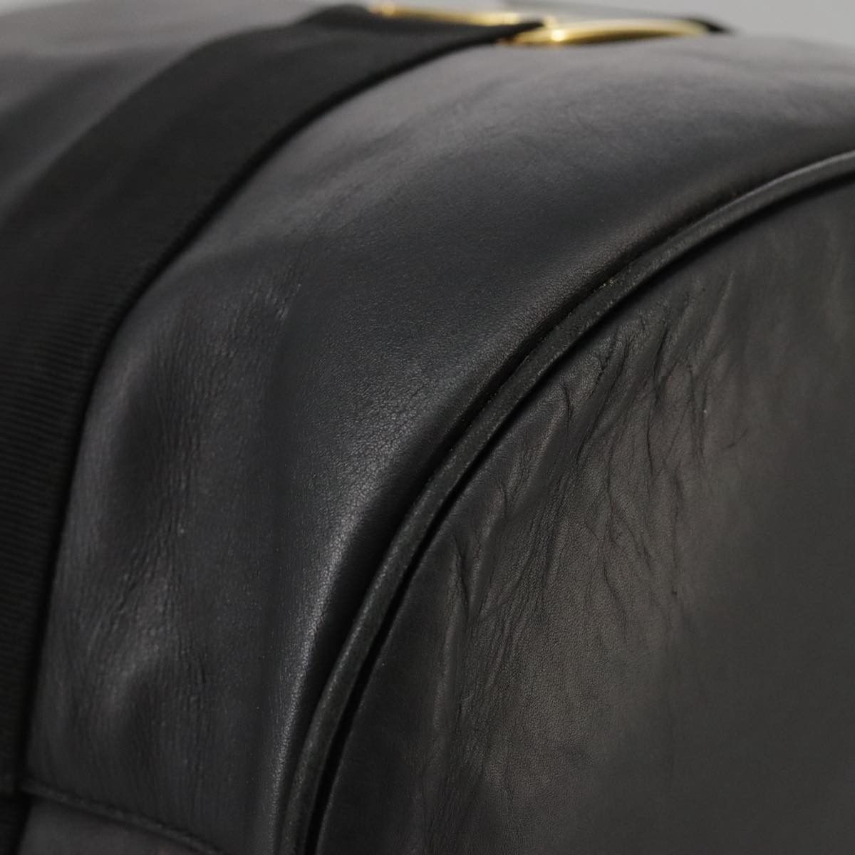 Salvatore Ferragamo Vara Black Leather Shoulder Bag (Pre-Owned) Size ONE SIZE - 7 Thumbnail