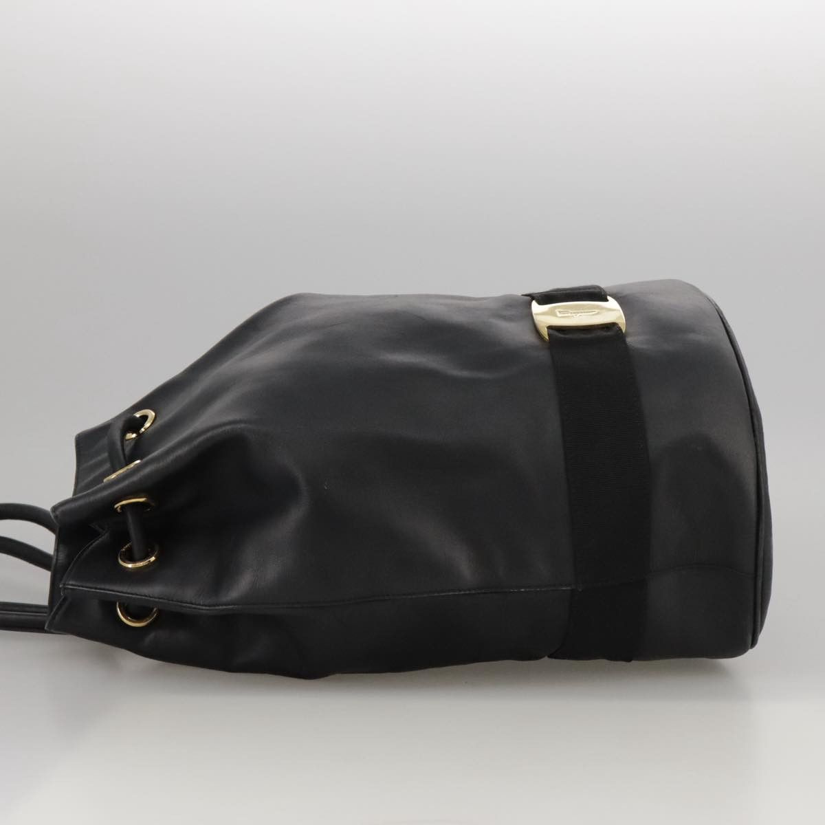 Salvatore Ferragamo Vara Black Leather Shoulder Bag (Pre-Owned) Size ONE SIZE - 3 Thumbnail