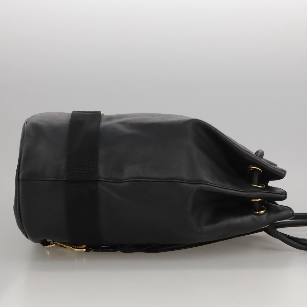 Salvatore Ferragamo Vara Black Leather Shoulder Bag (Pre-Owned) Size ONE SIZE - 4 Thumbnail