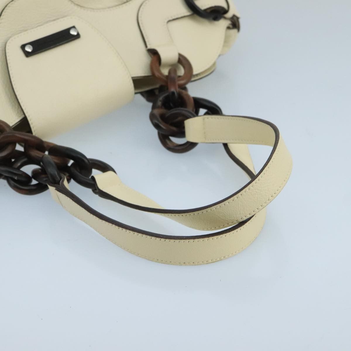 Salvatore Ferragamo White Leather Shoulder Bag (Pre-Owned) Size ONE SIZE - 5 Thumbnail