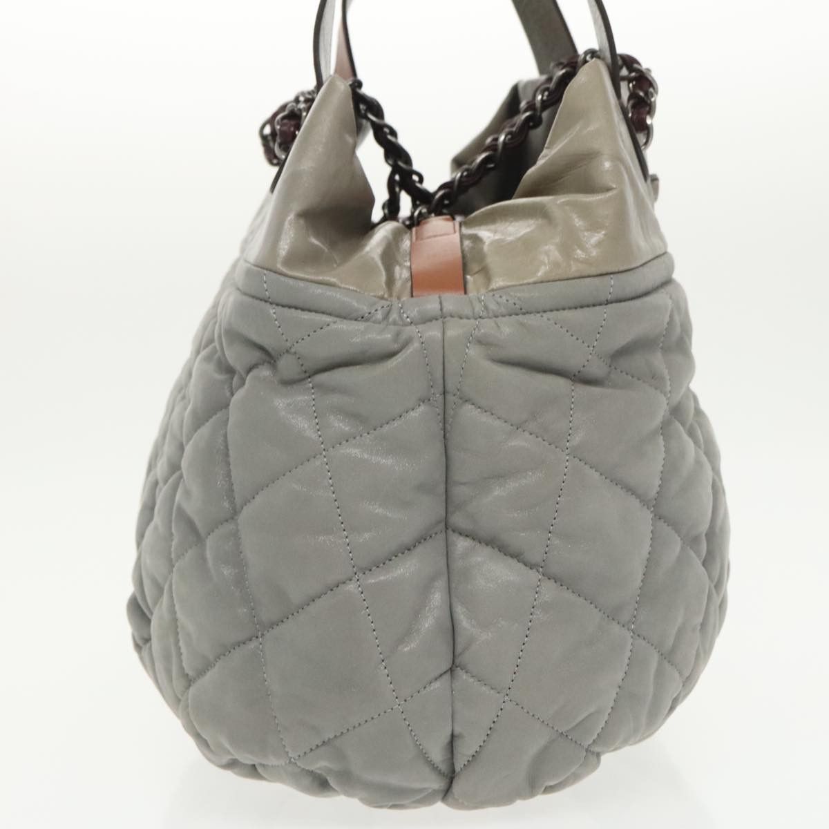 Chanel Quilted Grey Leather Handbag (Pre-Owned) Size ONE SIZE - 17 Thumbnail