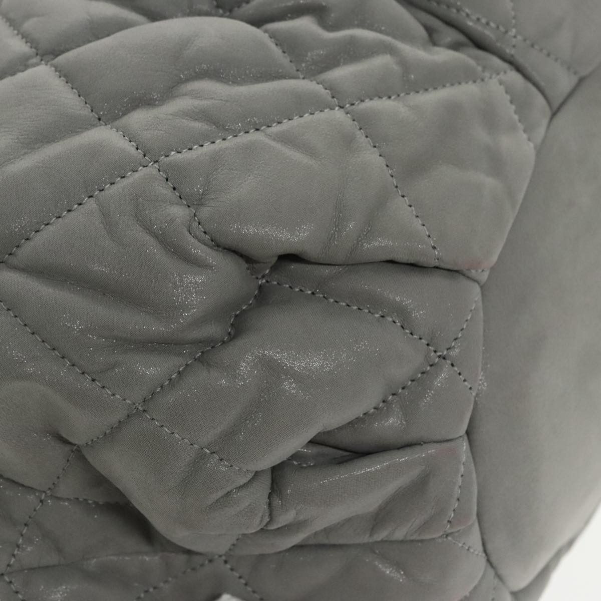 Chanel Quilted Grey Leather Handbag (Pre-Owned) Size ONE SIZE - 6 Thumbnail