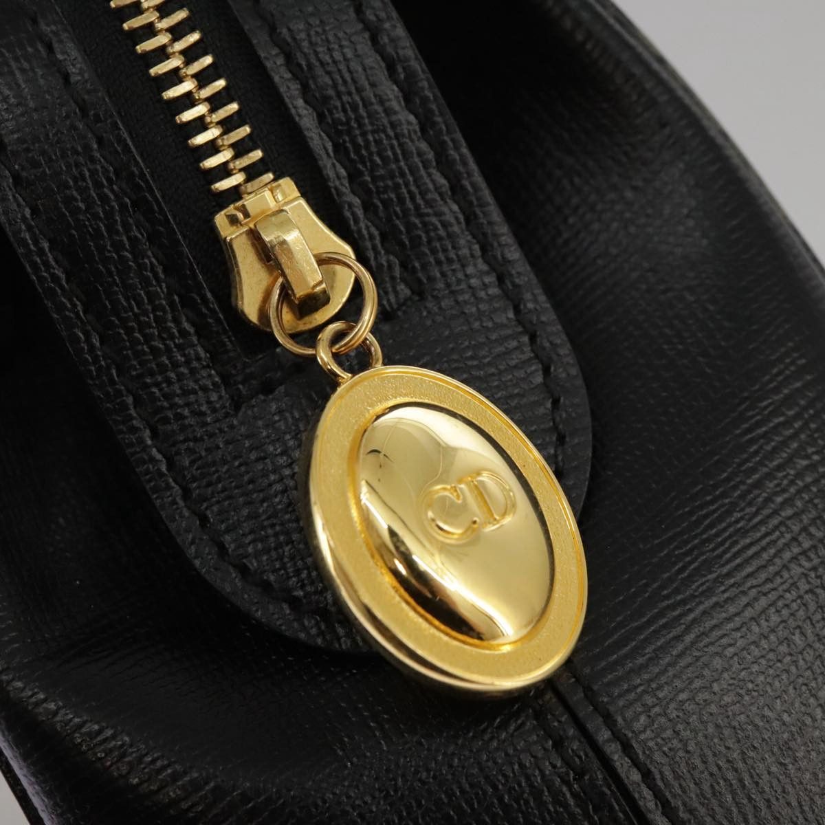 Dior Cd Black Leather Handbag (Pre-Owned) Size ONE SIZE - 19 Thumbnail