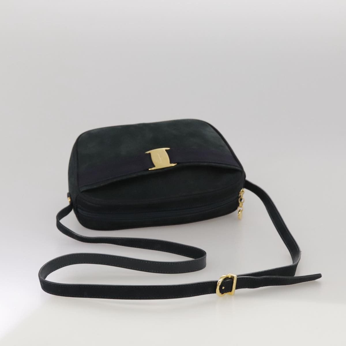 Salvatore Ferragamo Vara Black Suede Shoulder Bag (Pre-Owned) Size ONE SIZE - 4 Thumbnail