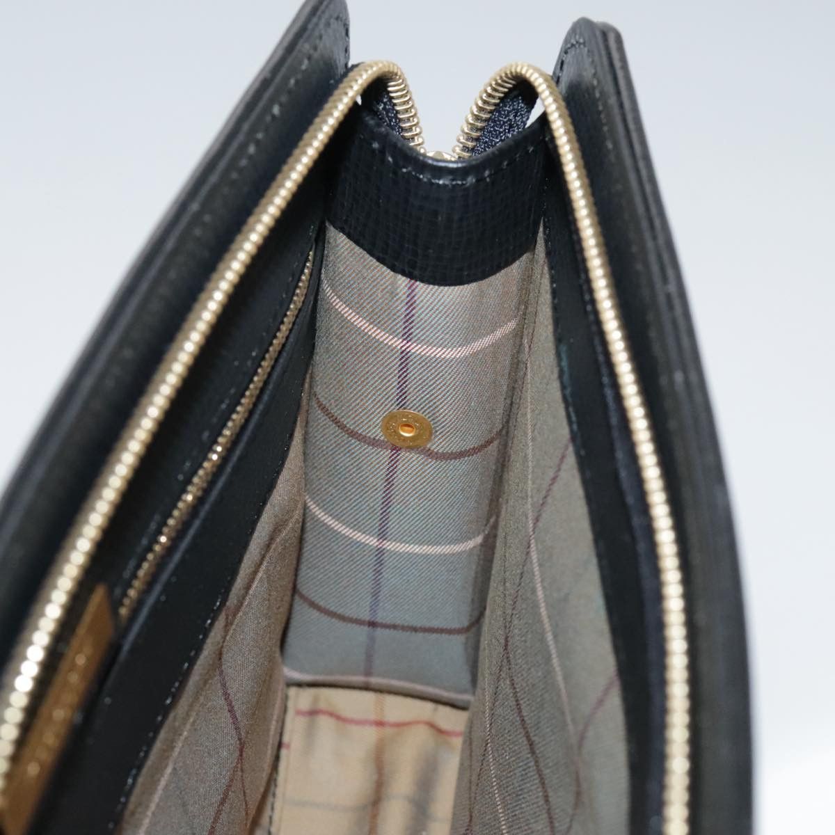 Burberry Black Leather Clutch Bag (Pre-Owned) Size ONE SIZE - 18 Thumbnail