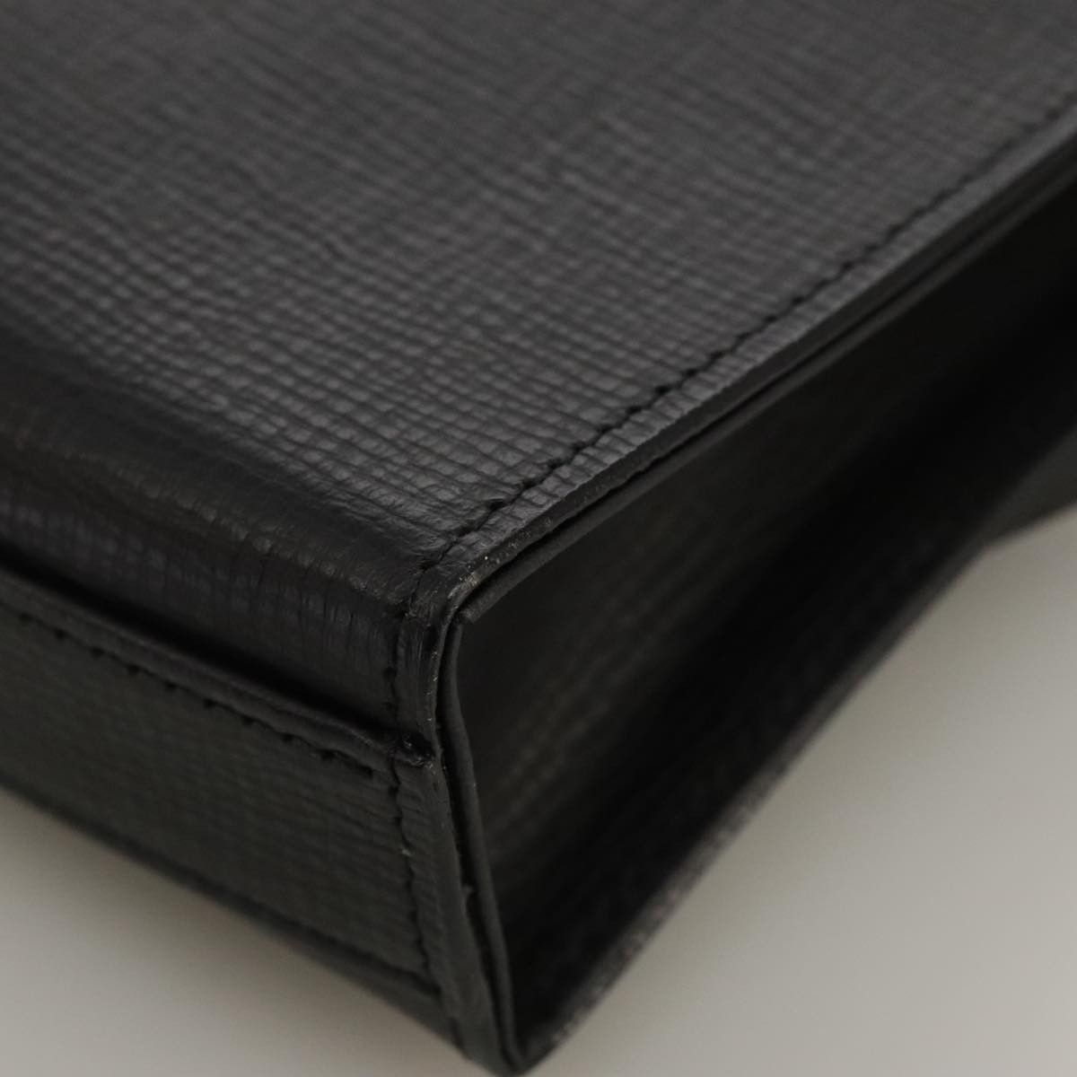 Burberry Black Leather Clutch Bag (Pre-Owned) Size ONE SIZE - 7 Thumbnail