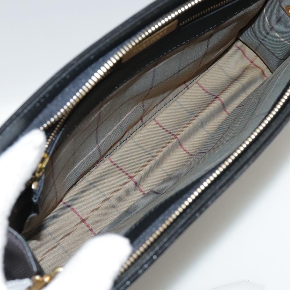 Burberry Black Leather Clutch Bag (Pre-Owned) Size ONE SIZE - 13 Thumbnail