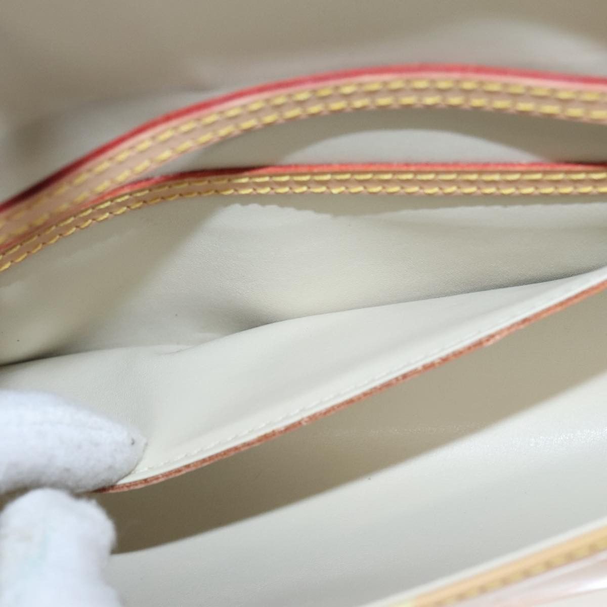 Louis Vuitton Fleur Yellow Patent Leather Shoulder Bag (Pre-Owned) Size ONE SIZE - 18 Thumbnail