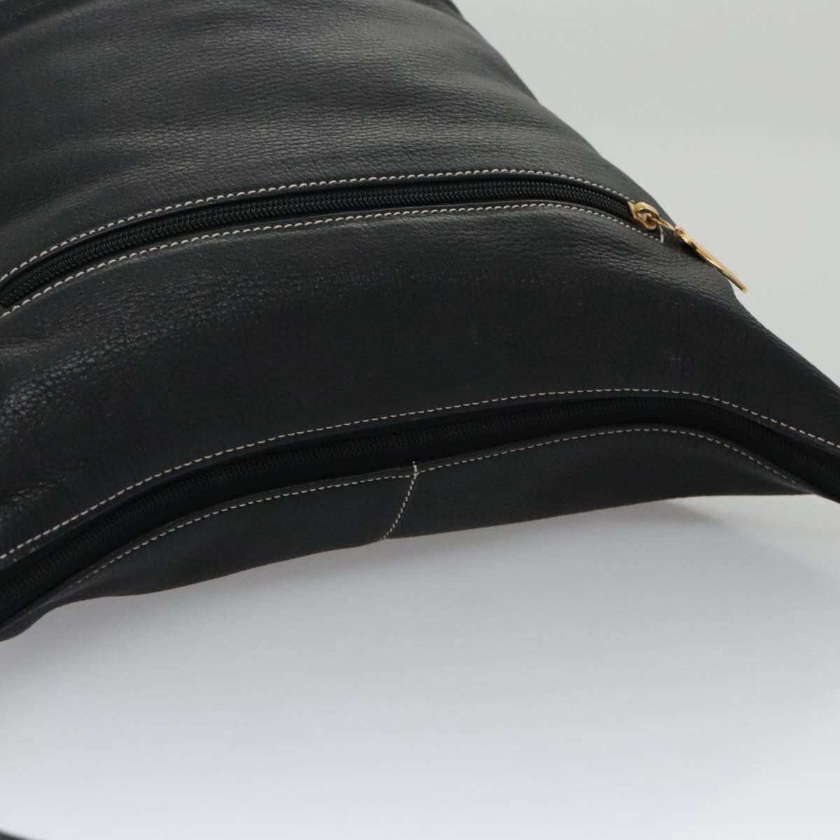 Burberry Black Leather Shoulder Bag (Pre-Owned) Size ONE SIZE - 12 Thumbnail