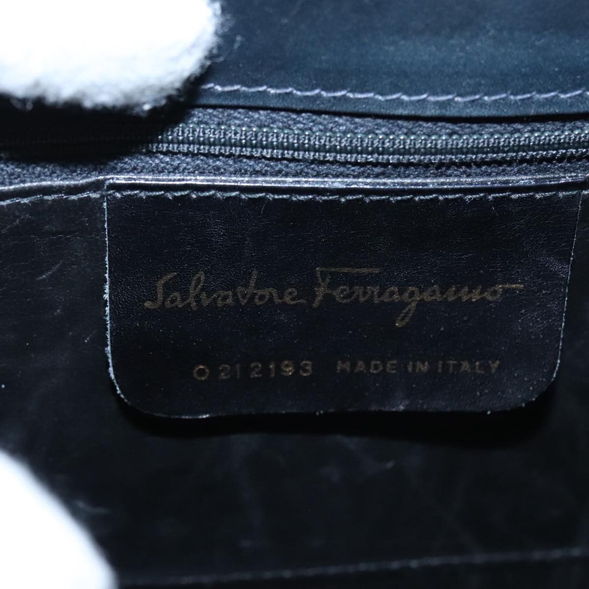 Salvatore Ferragamo Gancini Black Leather Handbag (Pre-Owned) Size ONE SIZE - 9 Thumbnail