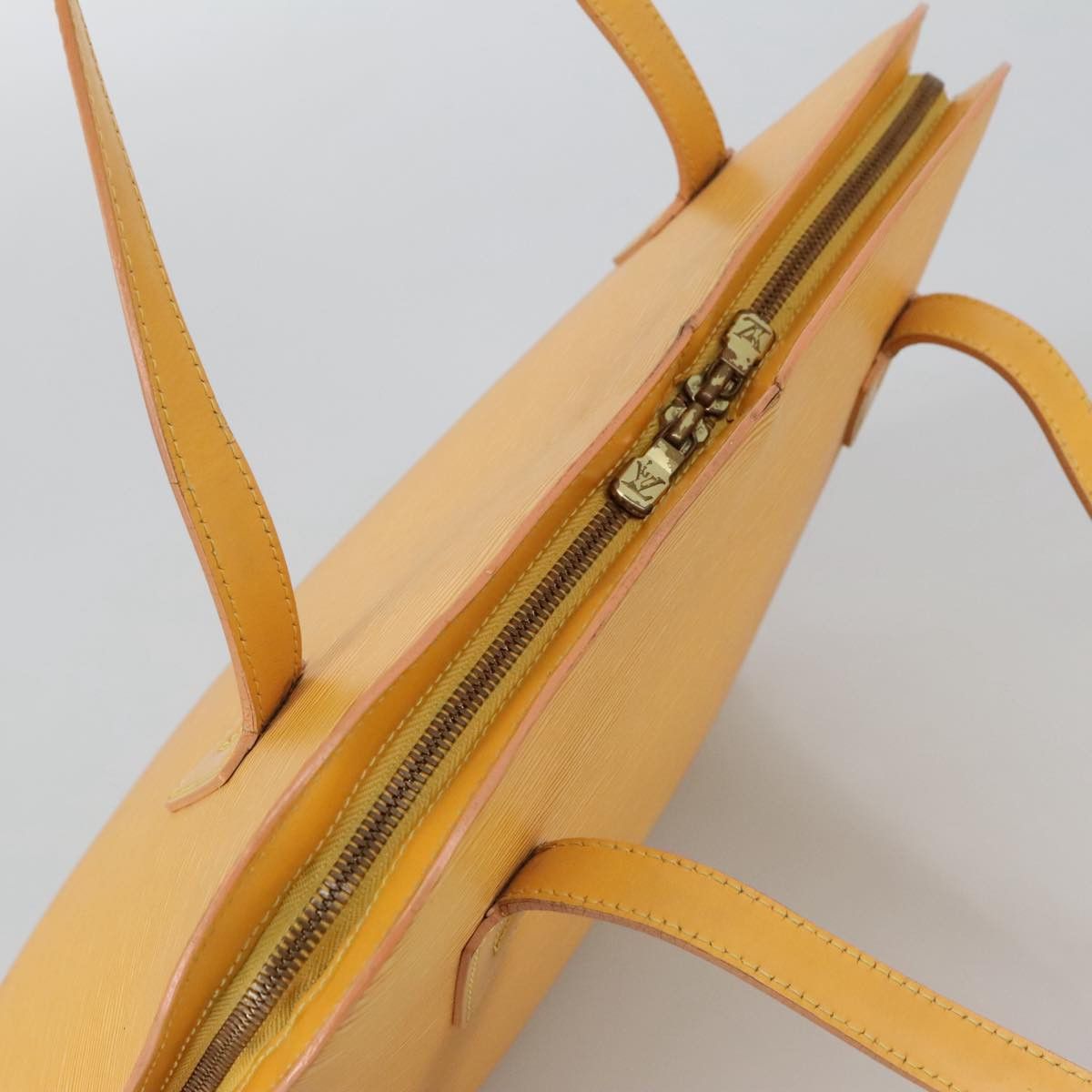 Louis Vuitton Lussac Yellow Leather Shoulder Bag (Pre-Owned) Size ONE SIZE - 16 Thumbnail