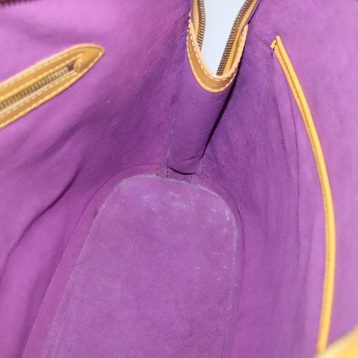 Louis Vuitton Lussac Yellow Leather Shoulder Bag (Pre-Owned) Size ONE SIZE - 13 Thumbnail
