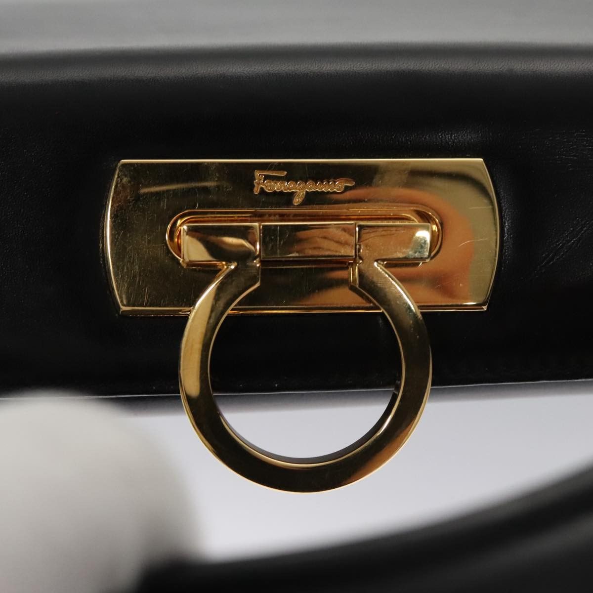 Salvatore Ferragamo Gancini Black Leather Handbag (Pre-Owned) Size ONE SIZE - 12 Thumbnail