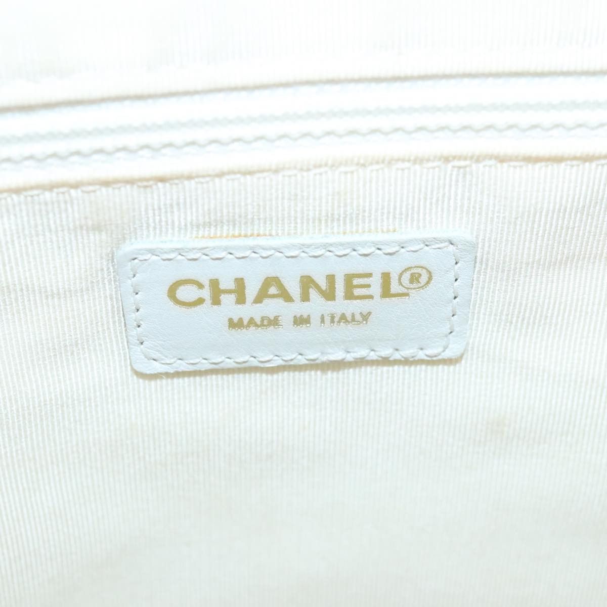 Chanel Wild Stitch White Leather Handbag (Pre-Owned) Size ONE SIZE - 14 Thumbnail