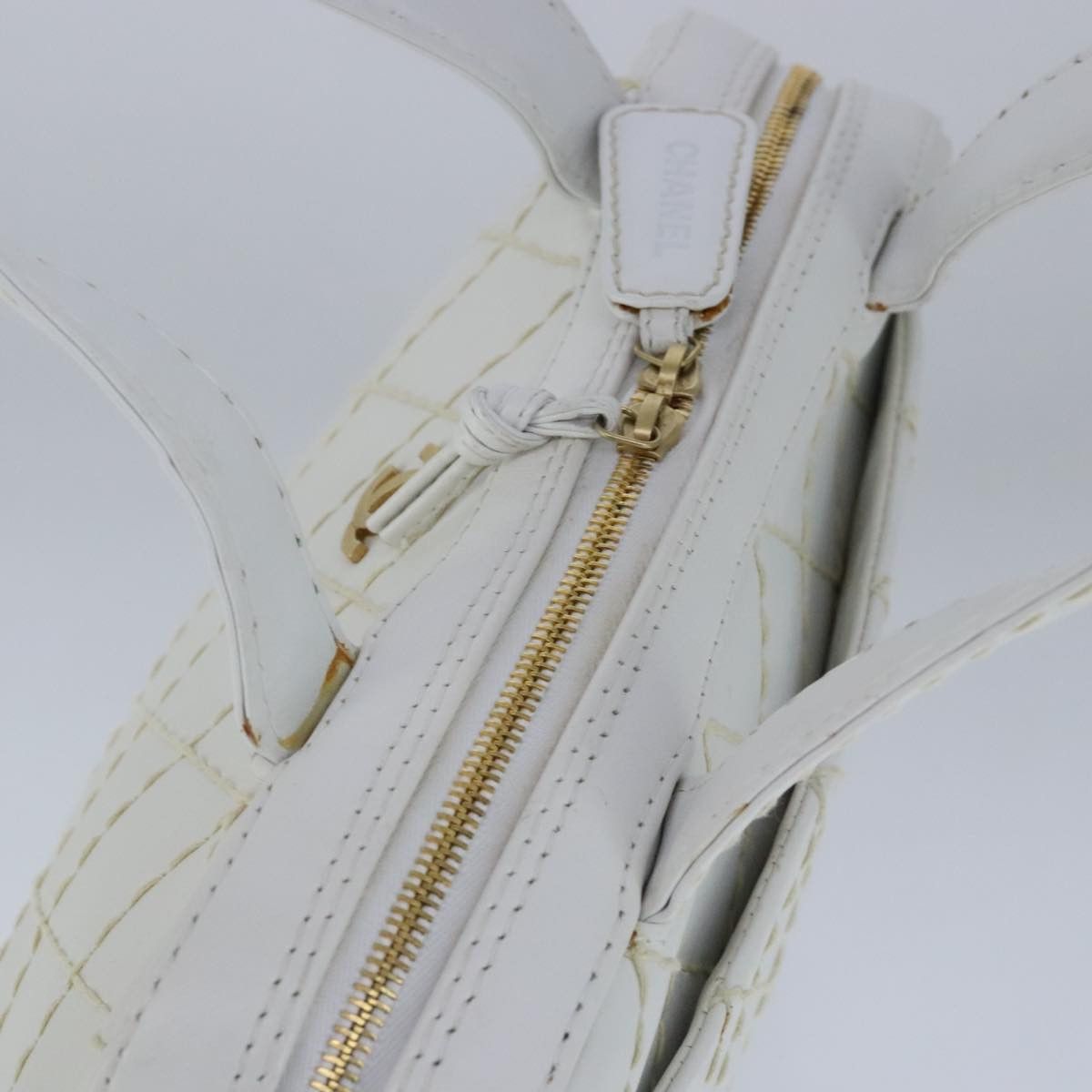 Chanel Wild Stitch White Leather Handbag (Pre-Owned) Size ONE SIZE - 11 Thumbnail