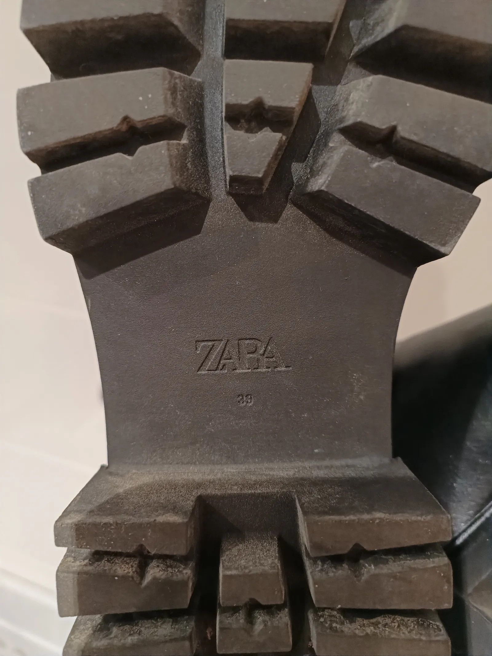 Zara Zara Boots Size US 9 / IT 39 - 2 Thumbnail
