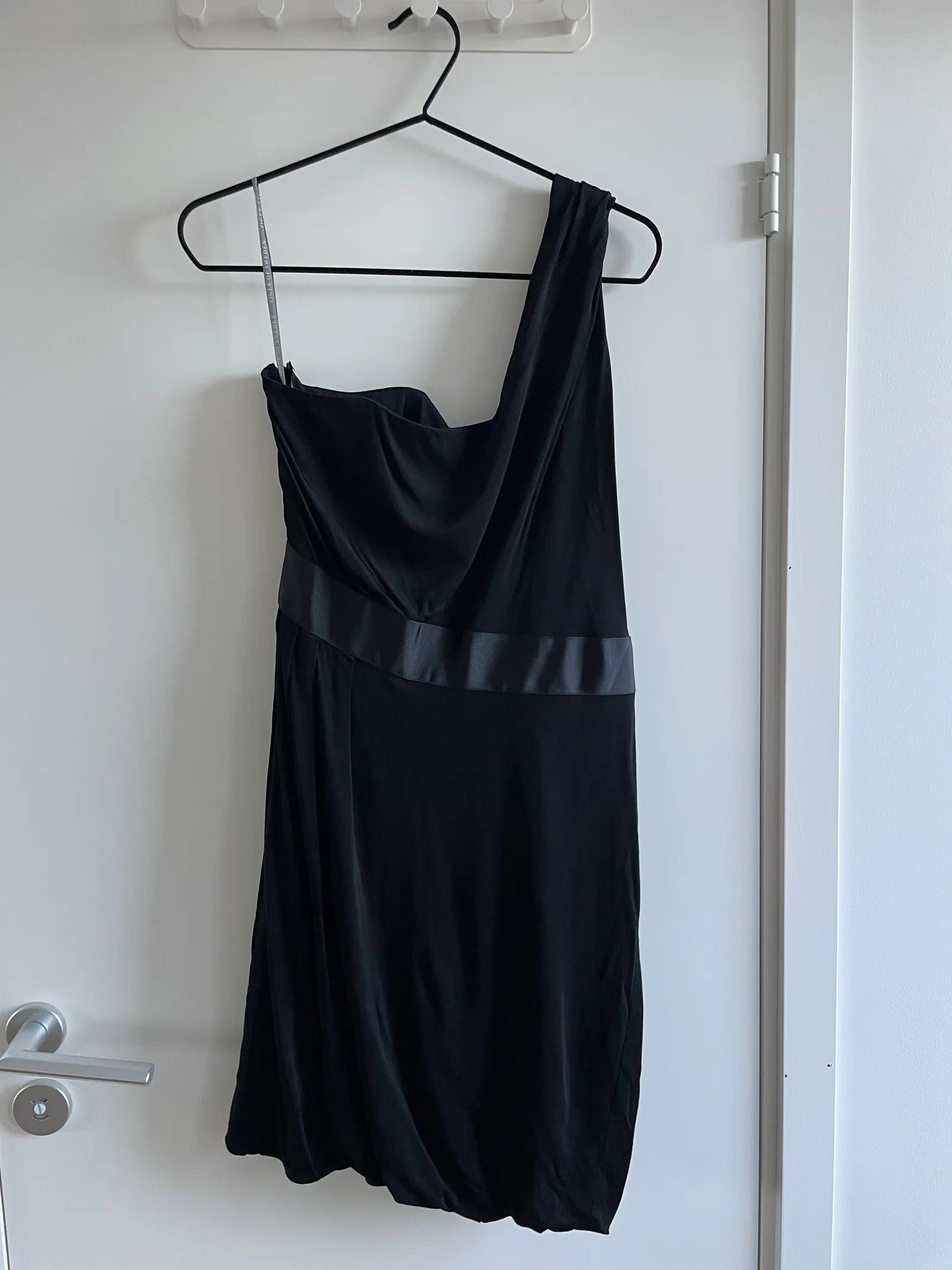 Tiger of Sweden Tiger of Sweden Dress Size L / US 10 / IT 46 - 4 Thumbnail
