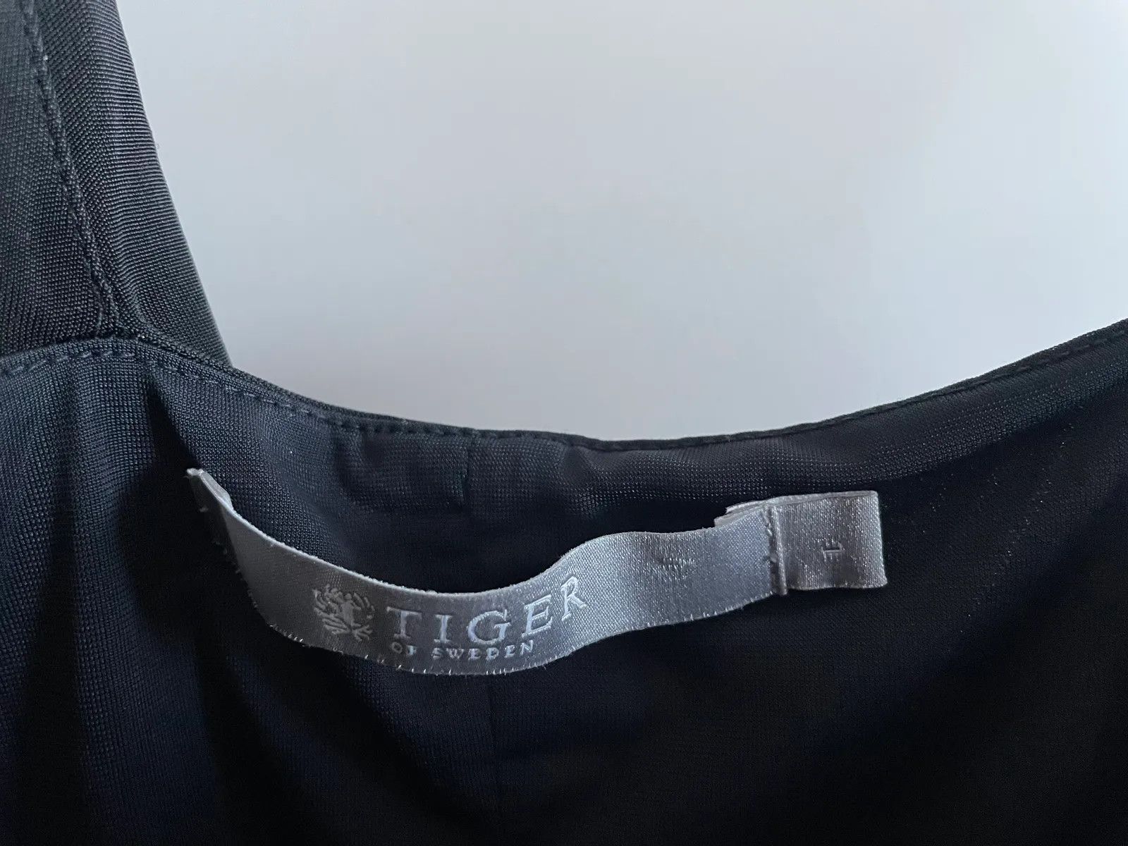 Tiger of Sweden Tiger of Sweden Dress Size L / US 10 / IT 46 - 2 Thumbnail