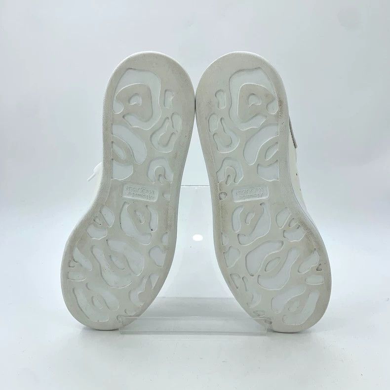 Alexander McQueen Alexander McQueen Alexander McQueen Size 38.5 White Thick Sole Laced Casual Shoes Size US 6 / EU 39 - 5 Thumbnail