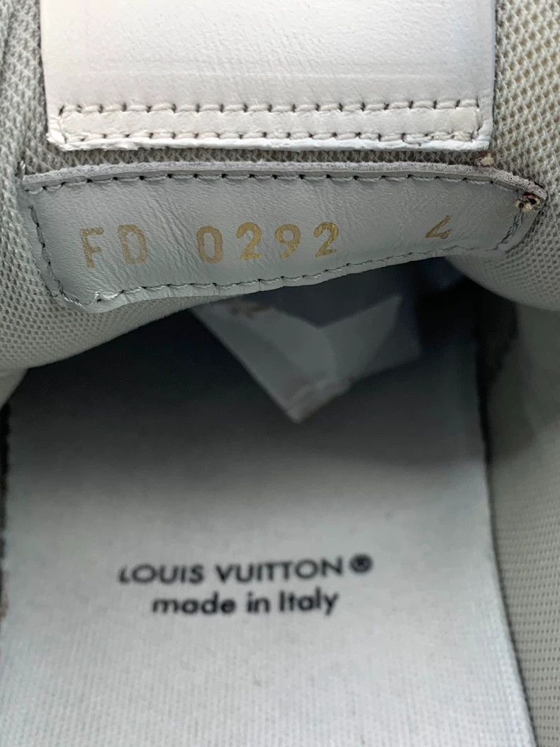 Louis Vuitton Louis Vuitton Lv Louis Vuitton Trainer Size 38 White Round Toe Laced Board Shoes Size US 5.5 / EU 38 - 6 Thumbnail