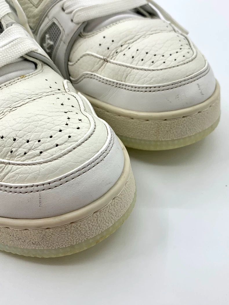 Louis Vuitton Louis Vuitton Lv Louis Vuitton Trainer Size 38 White Round Toe Laced Board Shoes Size US 5.5 / EU 38 - 8 Thumbnail