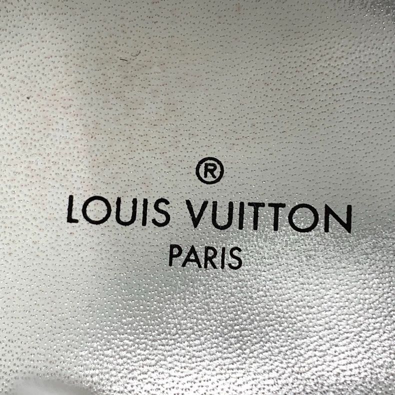 Louis Vuitton Louis Vuitton Lv Louis Vuitton Size 37 Silver Logo Print Thick Sole Sandals Size US 6 / IT 36 - 7 Thumbnail