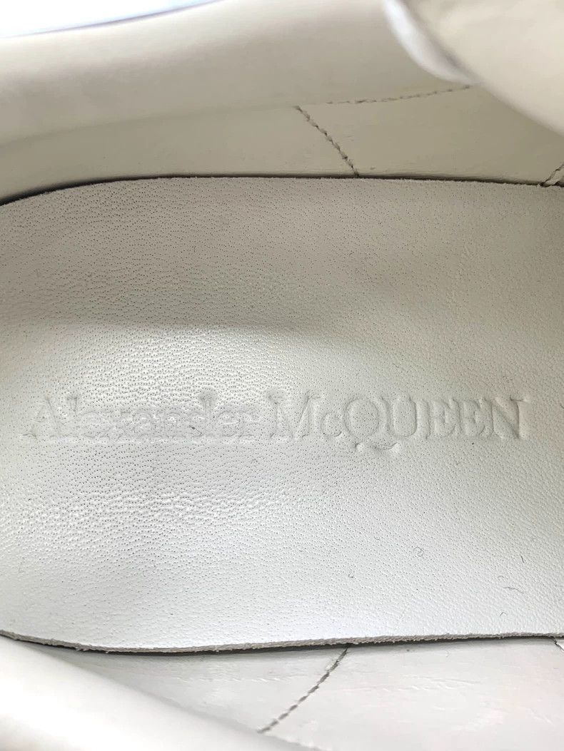 Alexander McQueen Alexander McQueen Alexander McQueen Size 42 White Black Tail Thick Sole Casual Shoes Size US 8.5 / EU 41-42 - 7 Thumbnail