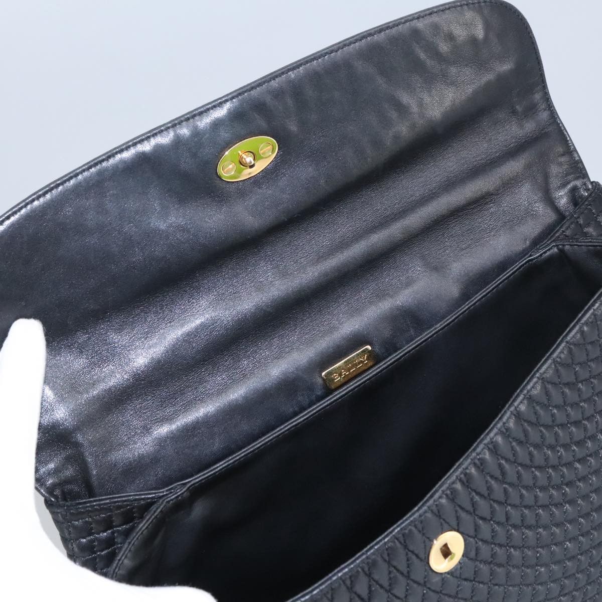 Bally Black Leather Handbag (Pre-Owned) Size ONE SIZE - 18 Thumbnail