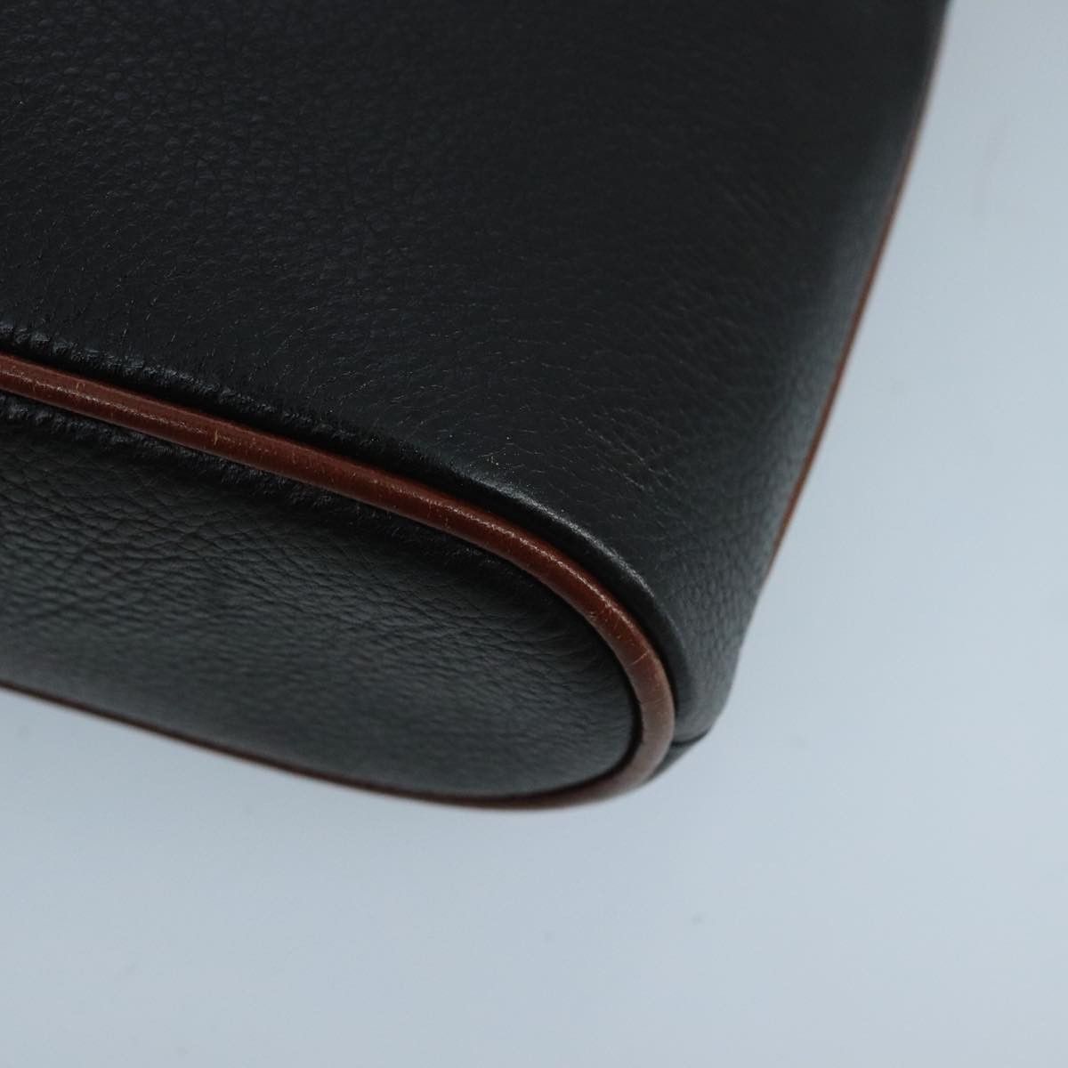 Bally Black Leather Shoulder Bag (Pre-Owned) Size ONE SIZE - 7 Thumbnail