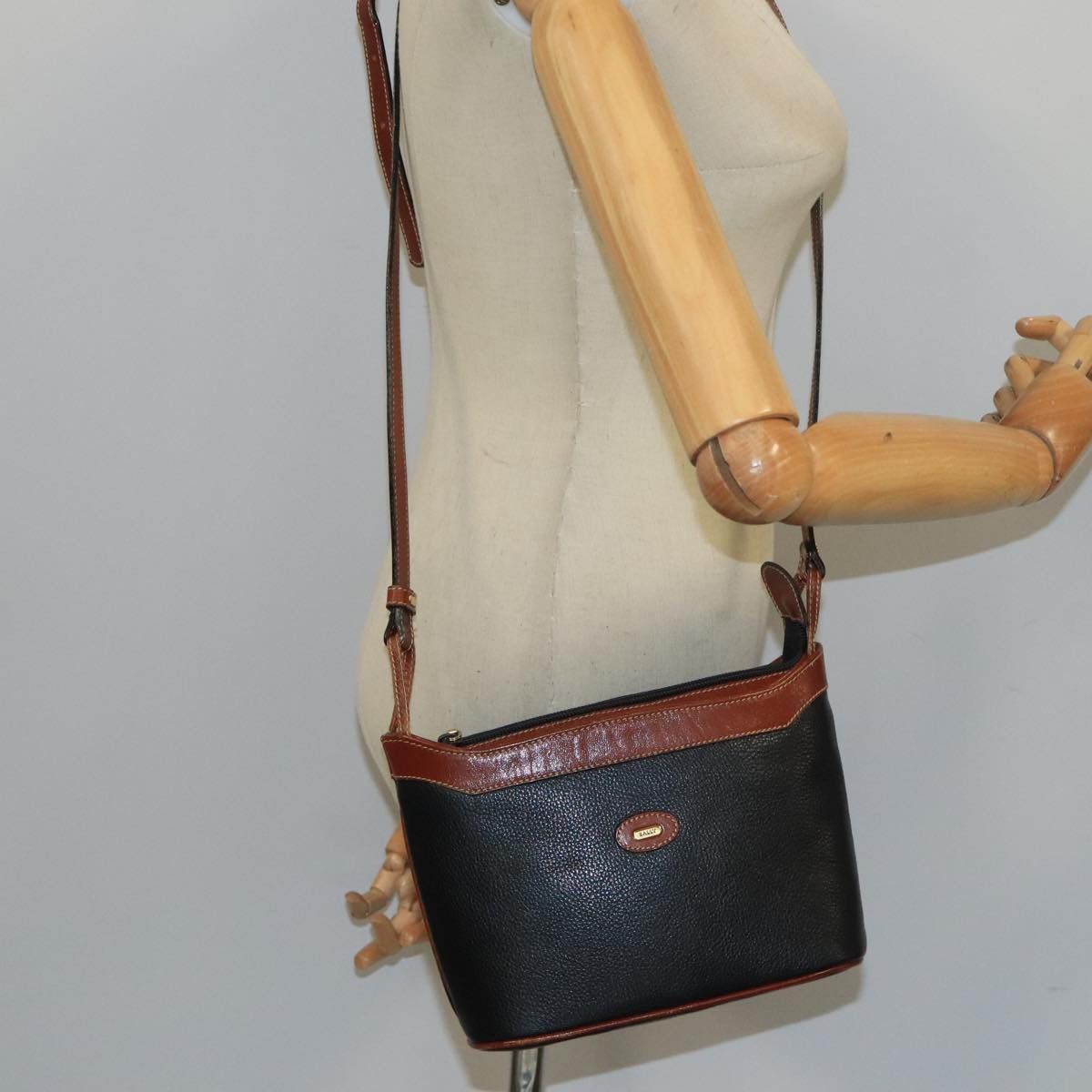 Bally Black Leather Shoulder Bag (Pre-Owned) Size ONE SIZE - 15 Thumbnail