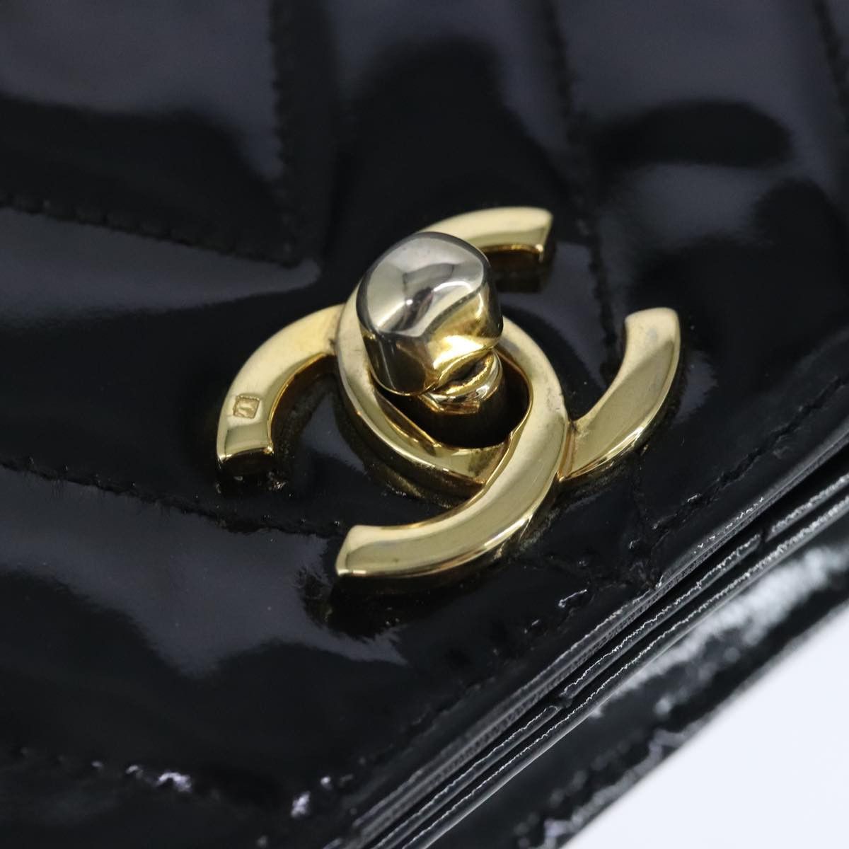 Chanel Cc Black Patent Leather Shoulder Bag (Pre-Owned) Size ONE SIZE - 12 Thumbnail
