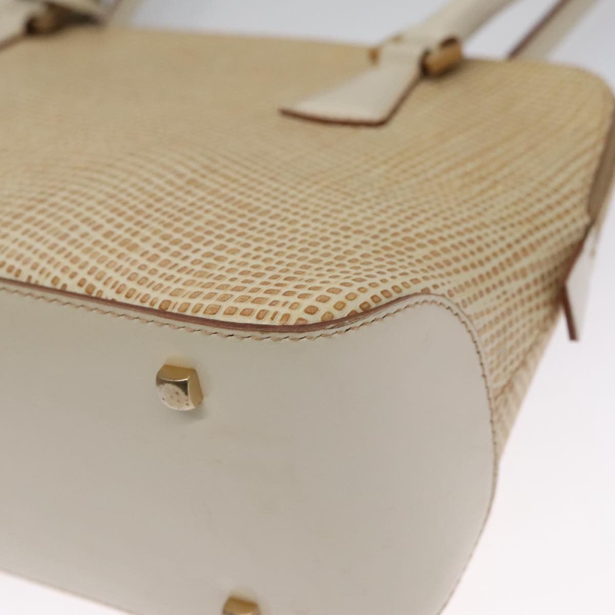 Salvatore Ferragamo Beige Leather Shoulder Bag (Pre-Owned) Size ONE SIZE - 14 Thumbnail