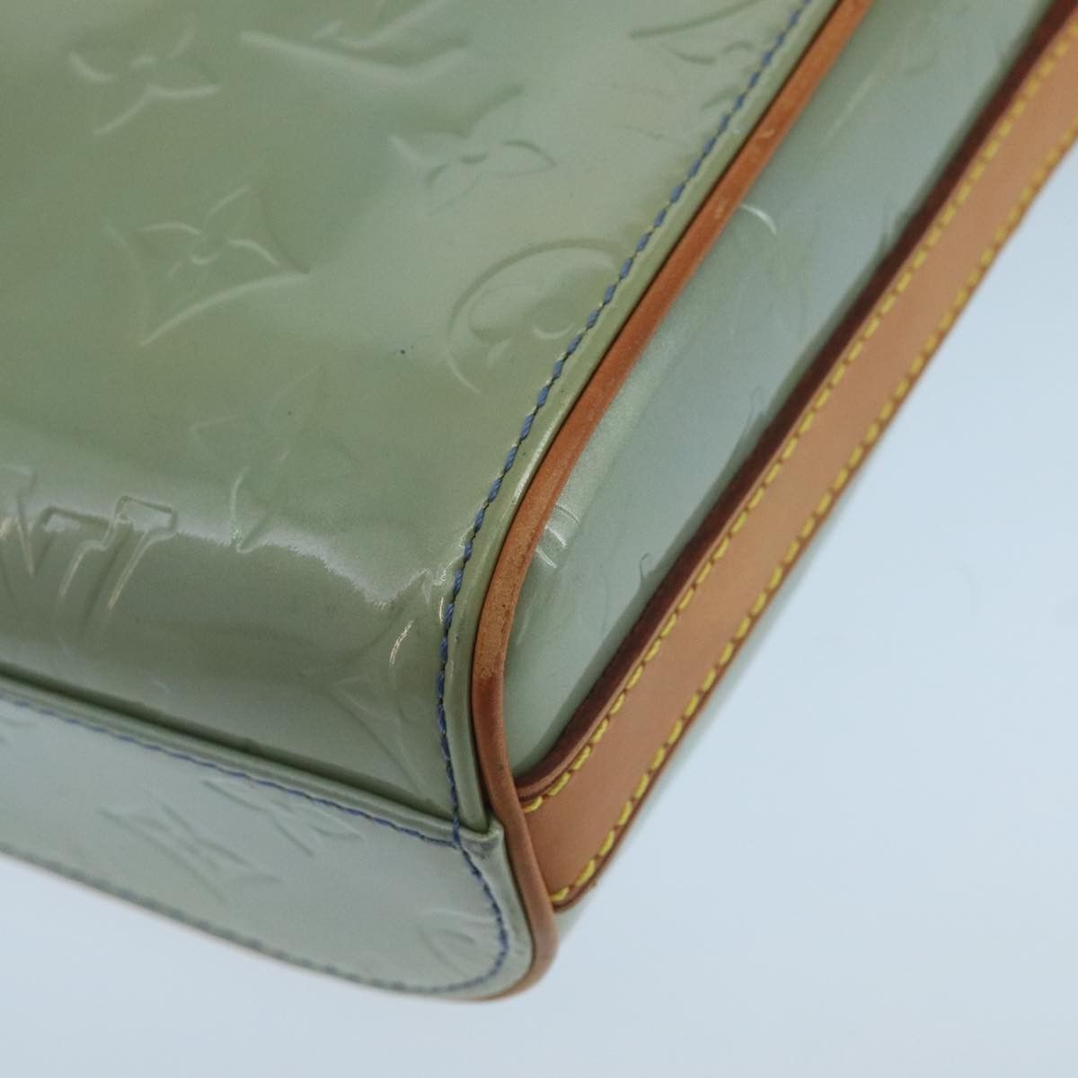 Louis Vuitton Sullivan Grey Patent Leather Shoulder Bag (Pre-Owned) Size ONE SIZE - 9 Thumbnail