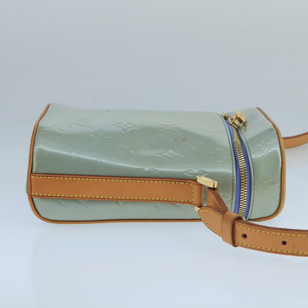 Louis Vuitton Sullivan Grey Patent Leather Shoulder Bag (Pre-Owned) Size ONE SIZE - 3 Thumbnail