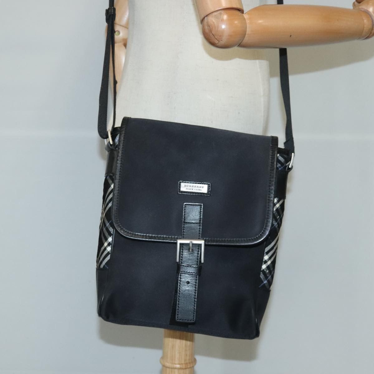 Burberry Black Label Black Synthetic Shoulder Bag (Pre-Owned) Size ONE SIZE - 14 Thumbnail