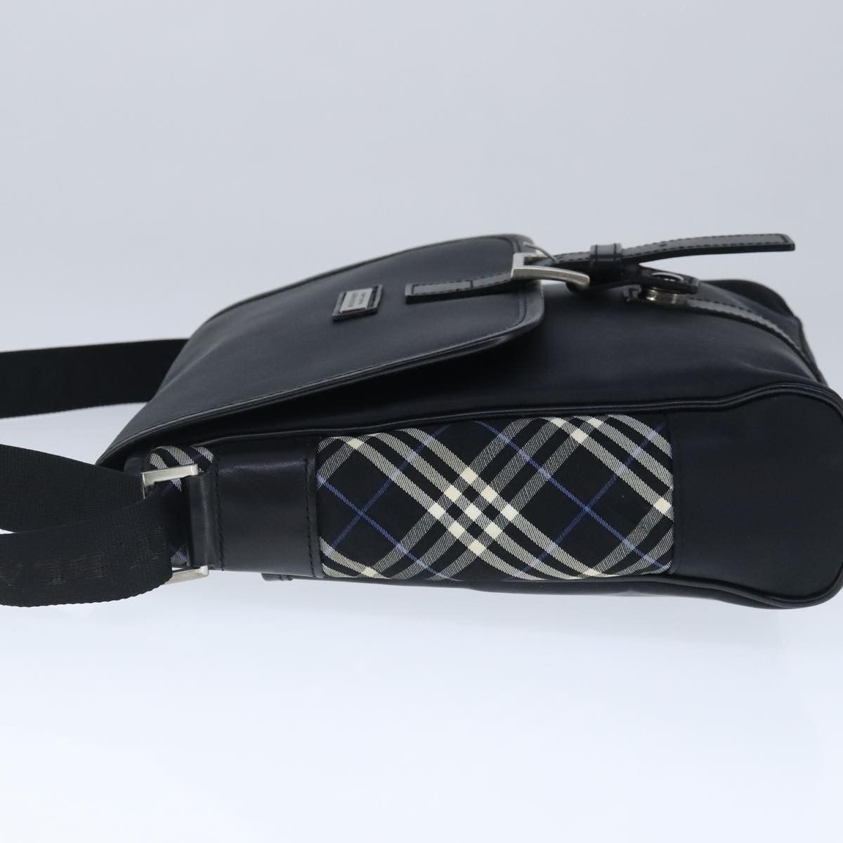 Burberry Black Label Black Synthetic Shoulder Bag (Pre-Owned) Size ONE SIZE - 3 Thumbnail