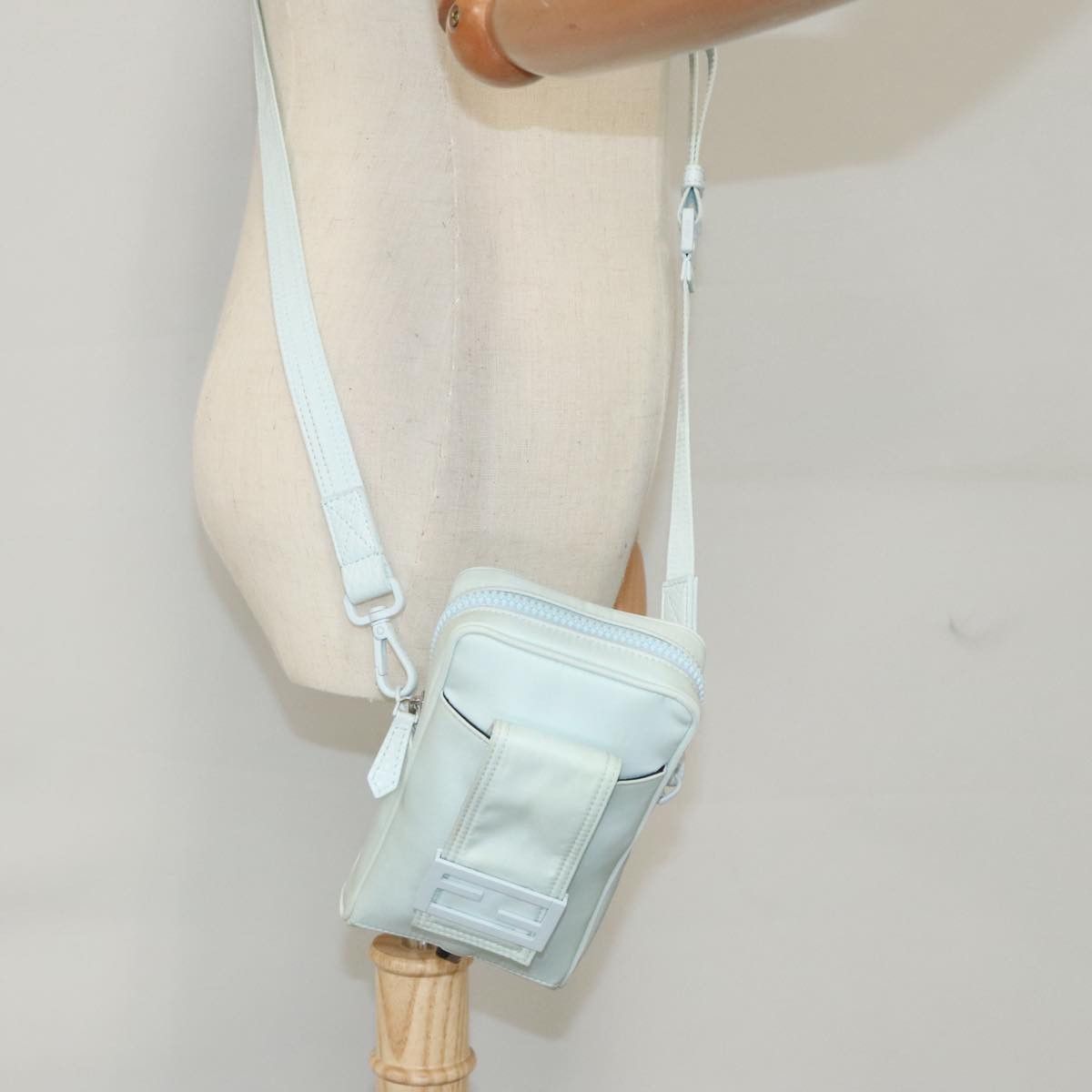 Fendi Ff Blue Synthetic Shoulder Bag (Pre-Owned) Size ONE SIZE - 11 Thumbnail