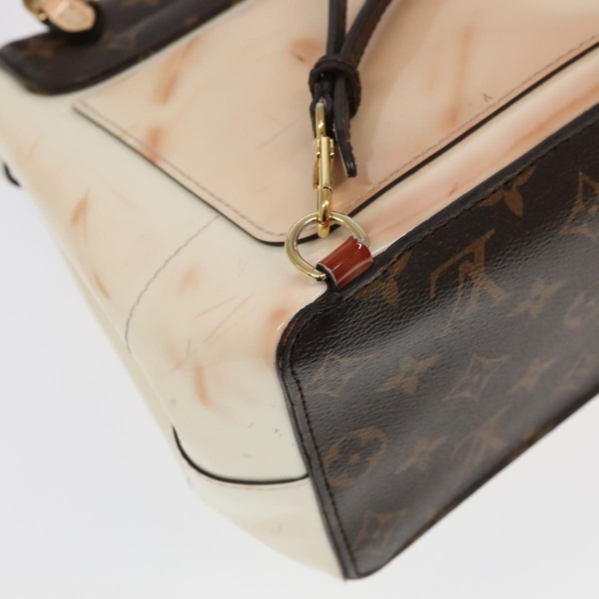 Louis Vuitton Hot Springs White Leather Backpack Bag (Pre-Owned) Size ONE SIZE - 10 Thumbnail