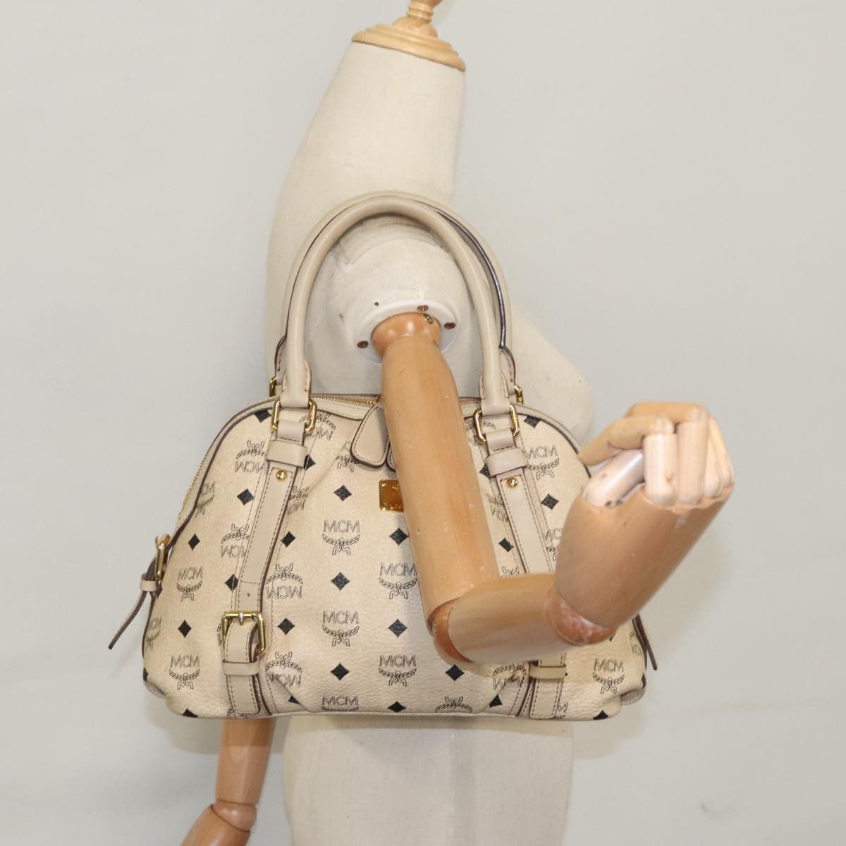 MCM Visetos Beige Canvas Handbag (Pre-Owned) Size ONE SIZE - 18 Thumbnail